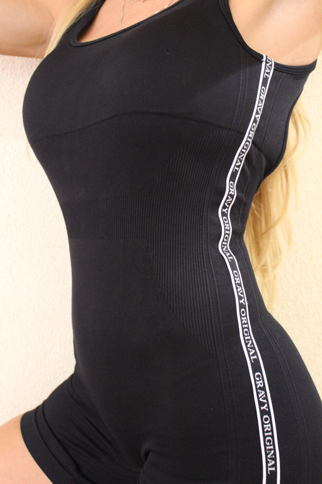 VICTORY SUIT INK BLACK